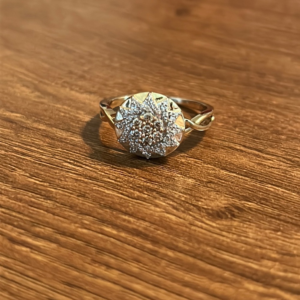 Gold plated sterling silver sunburst gemstone ring.